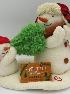 NWT Hallmark Jingle Pals 2014 The Perfect Pine Tree Farm Plush Singing Snowmen